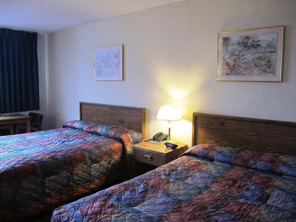 Boise Inn Garden City Room photo